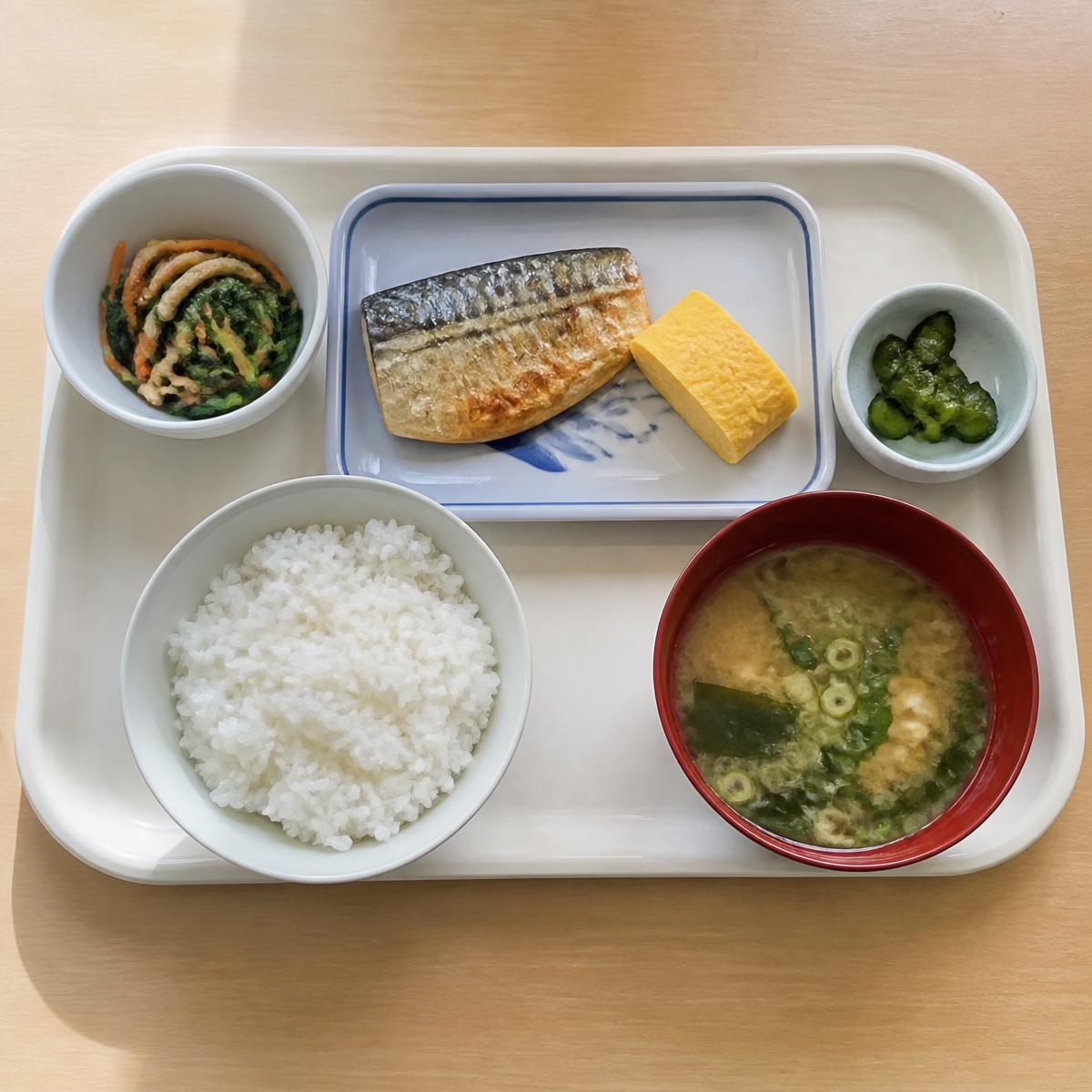 朝食